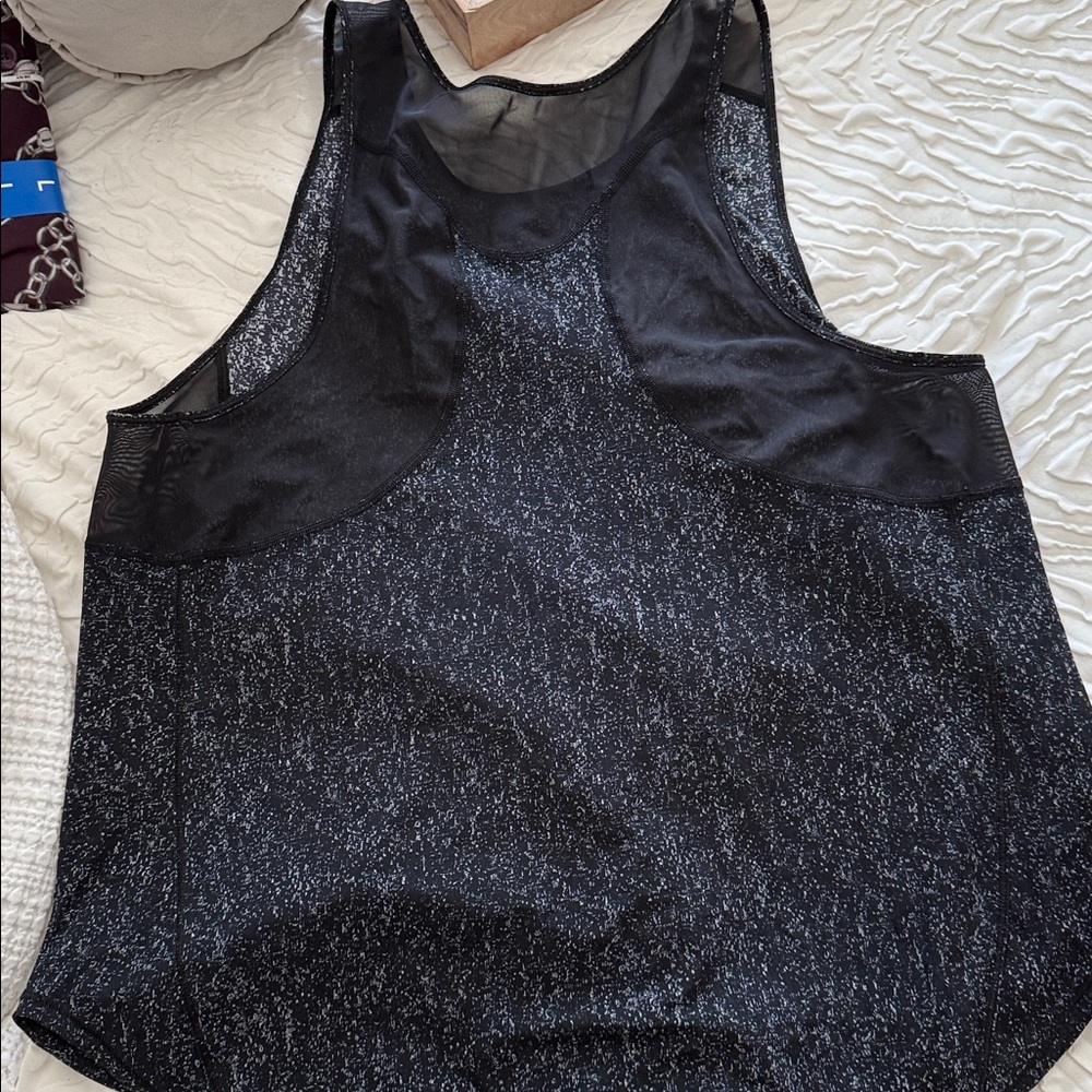 Lululemon Athletica Black and White Speckled Tank